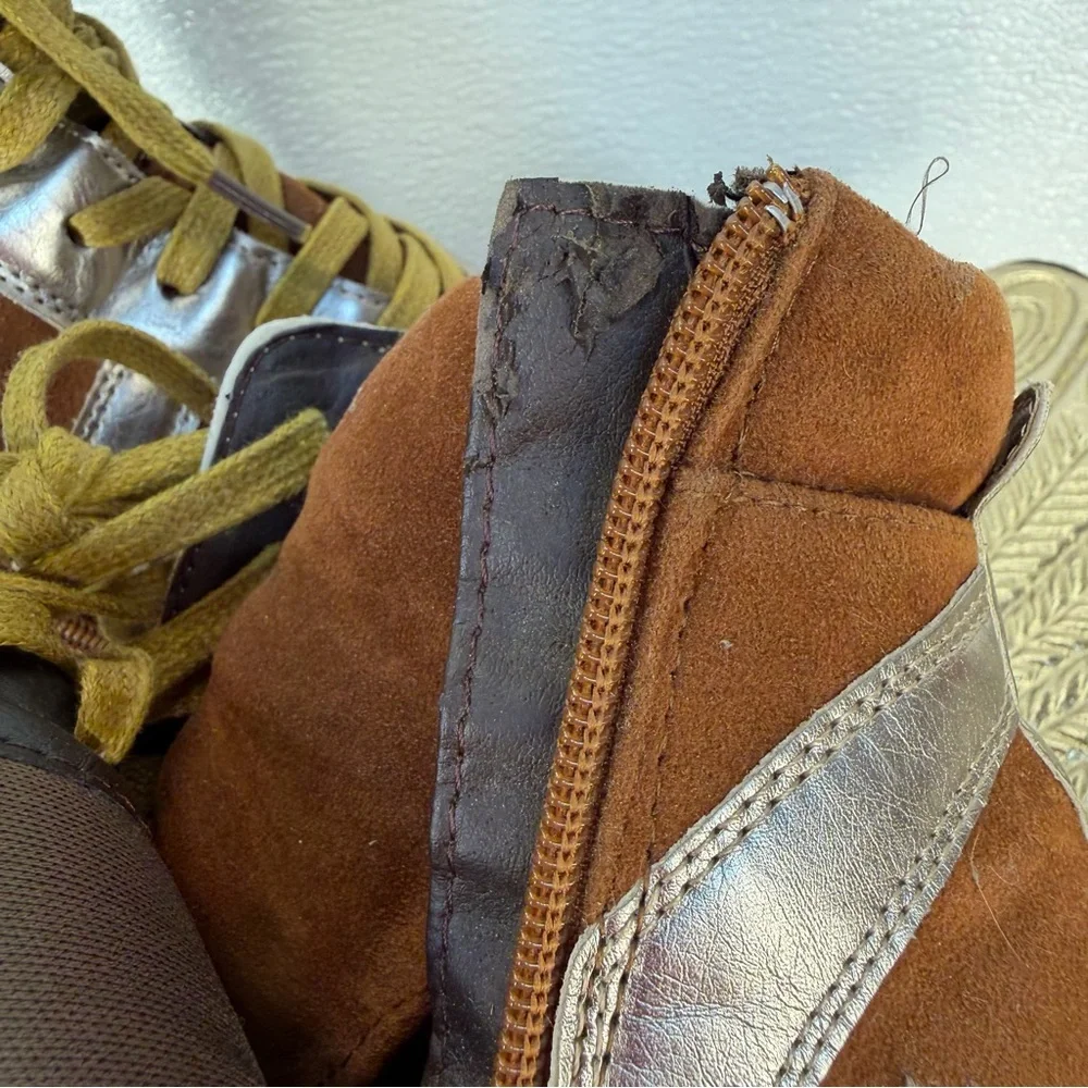 Bakers Metallic Suede Wedge Sneakers Brown Silver Lace‎ Up Zip Size 37 / 7M